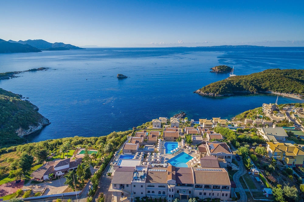 Sivota Diamond Resort & Spa 40/50