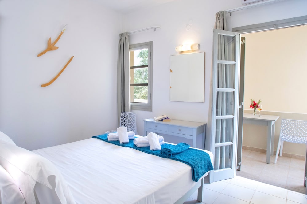 Elounda Garden Suites 24/80
