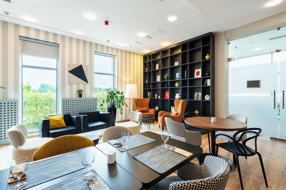 ibis Styles Warszawa Airport 48/66