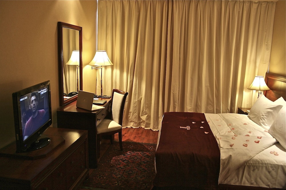 Trianon Hotel 29/63