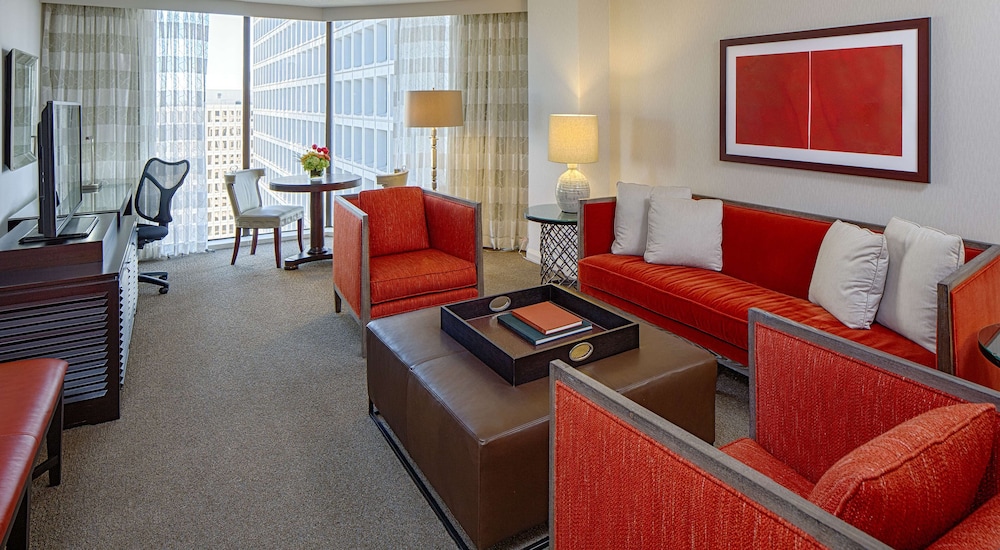 DoubleTree by Hilton Hotel Houston - Greenway Plaza 37/59