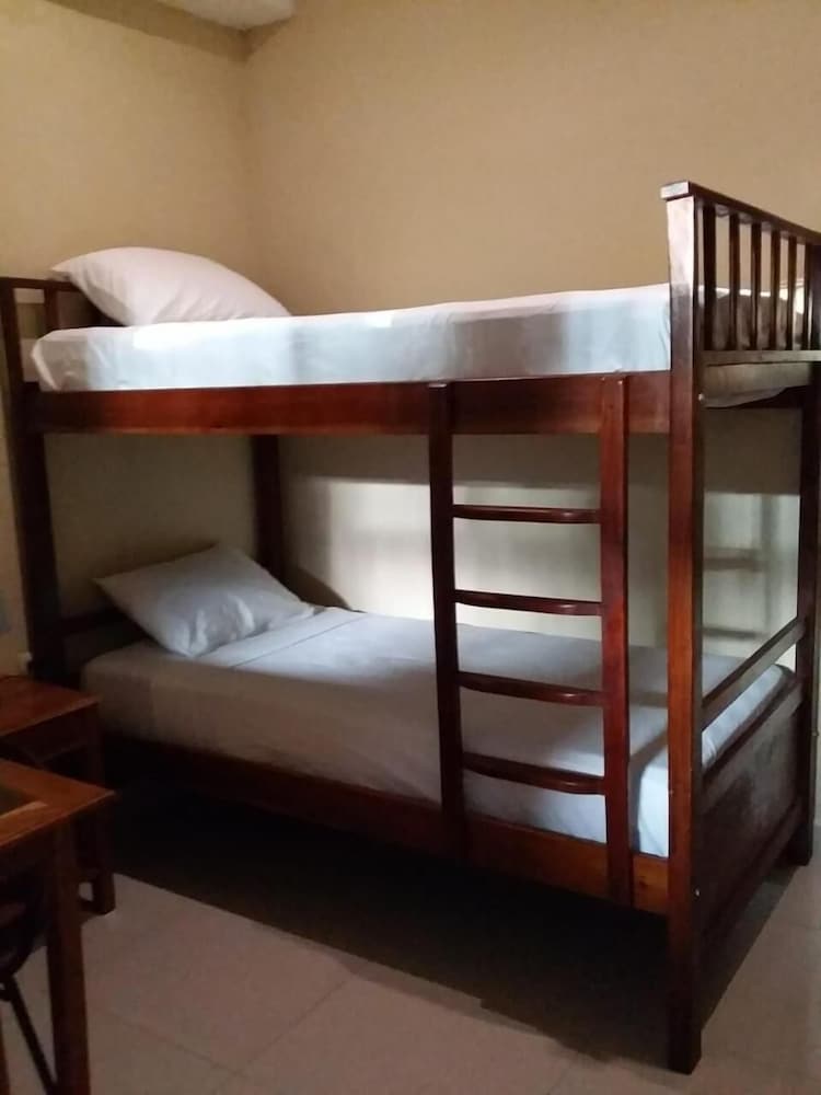 Hostal Santa Martha 14/35