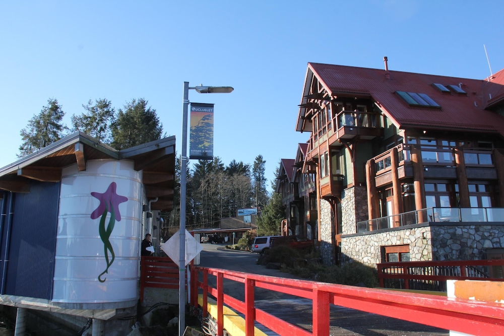 Seaside Ucluelet Hotel 3/34