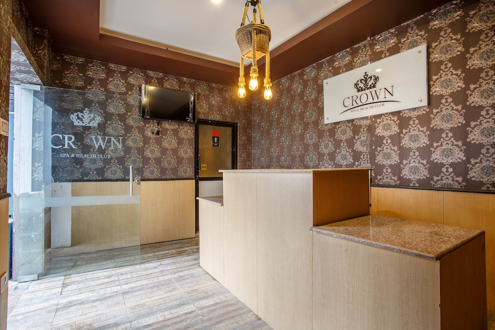 Royal Empire Boutique Hotel 4/47
