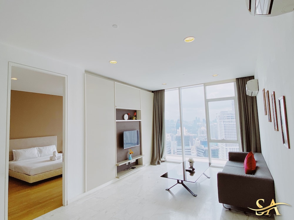 Platinum Service Suite at The Face 30/68