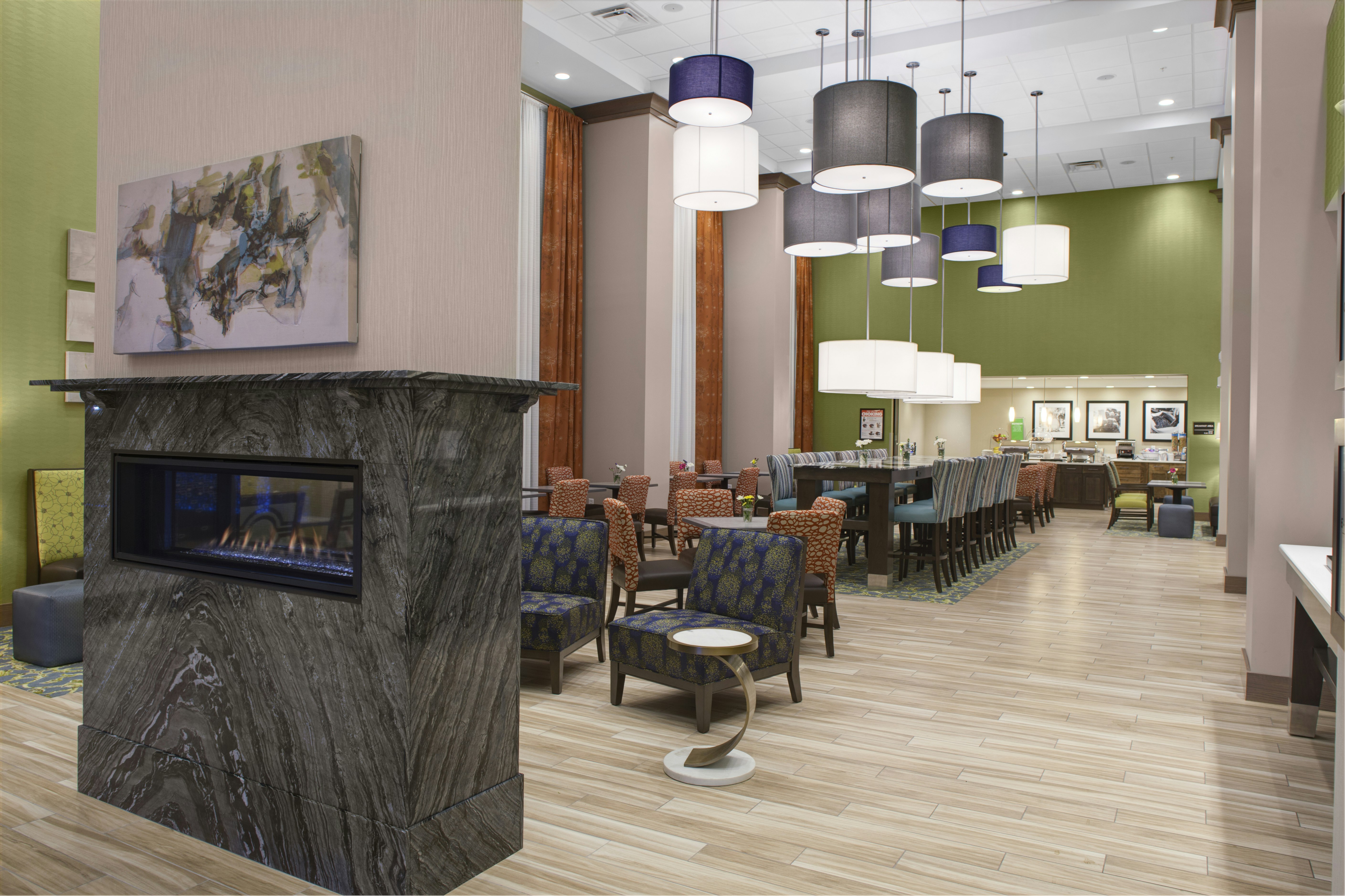 Hampton Inn Suites Syracuse North Airport Area 6/64