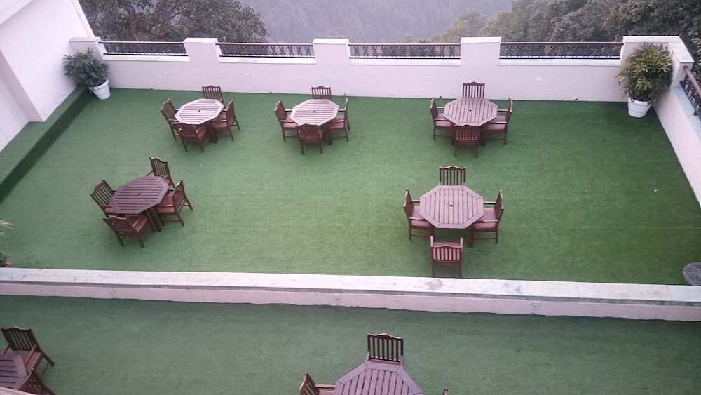 Radisson Hotel Jass Shimla 27/50