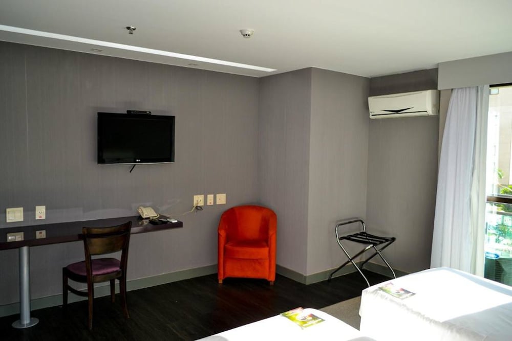 Grand Mercure Brasilia Eixo Monumental 48/73