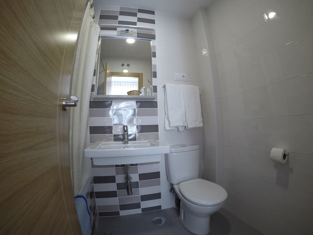 Hostal Carracedo 24/28