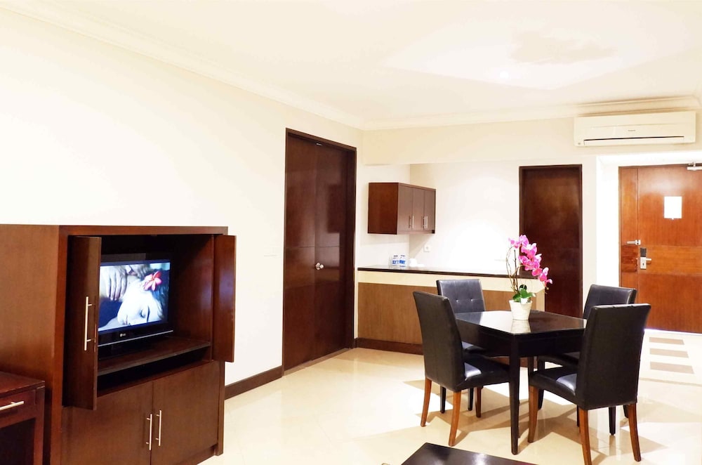 Grage Hotel Cirebon 47/71