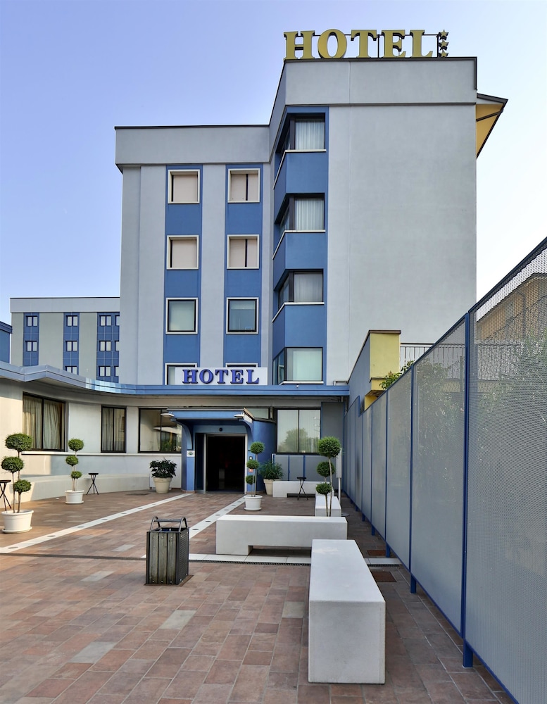 Best Western Plus Soave Hotel 67/74