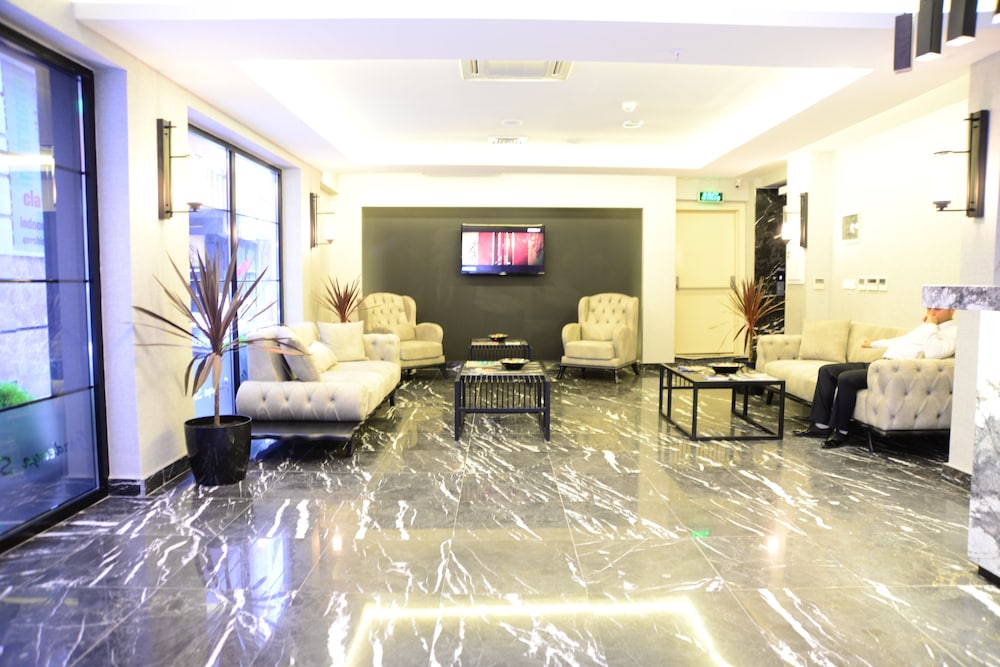 Gardenya Suite Hotel 34/43