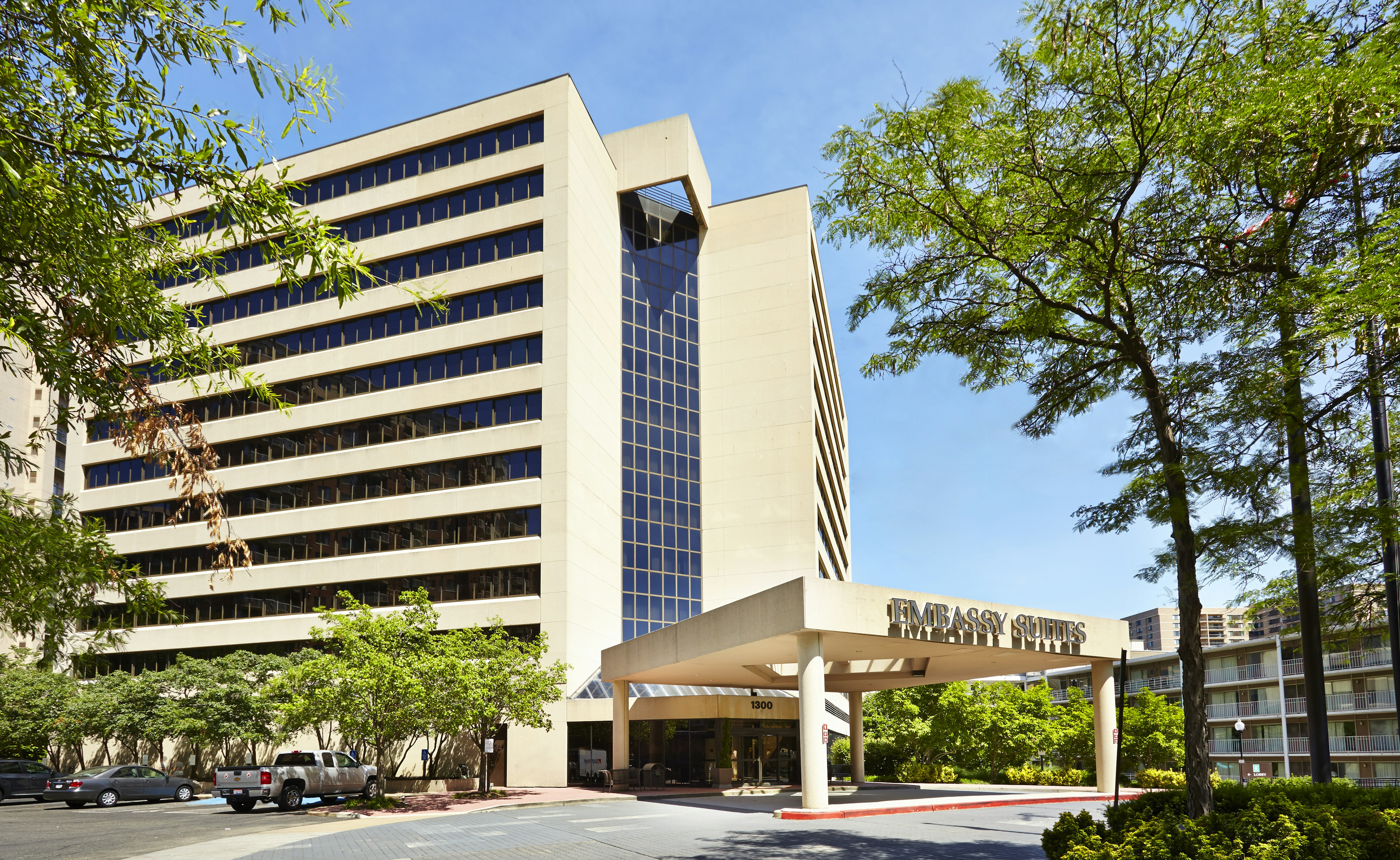 Embassy Suites By Hilton Crystal City National Airport 64/65
