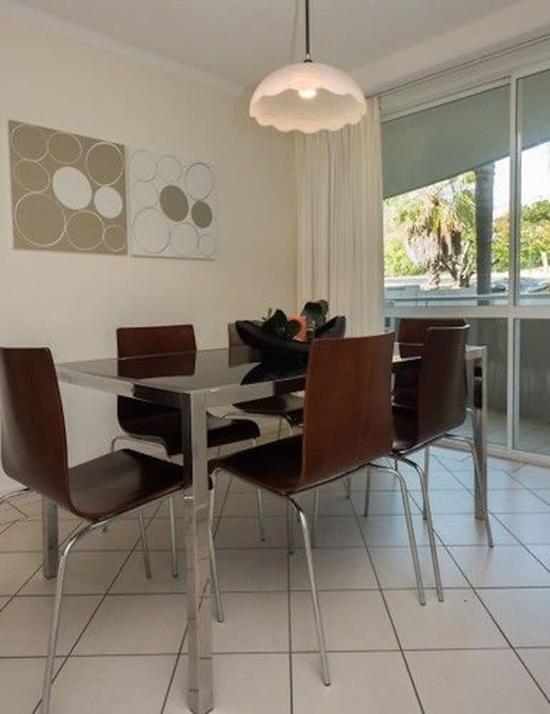 Noosa Hill Resort. 62/78