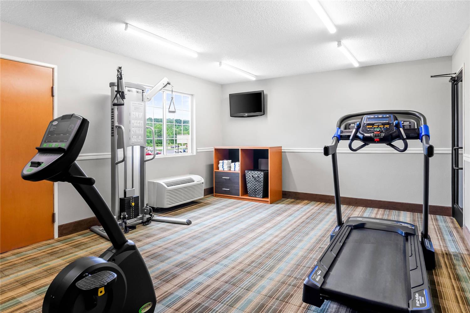 Quality Inn & Suites Bristol North 20/32