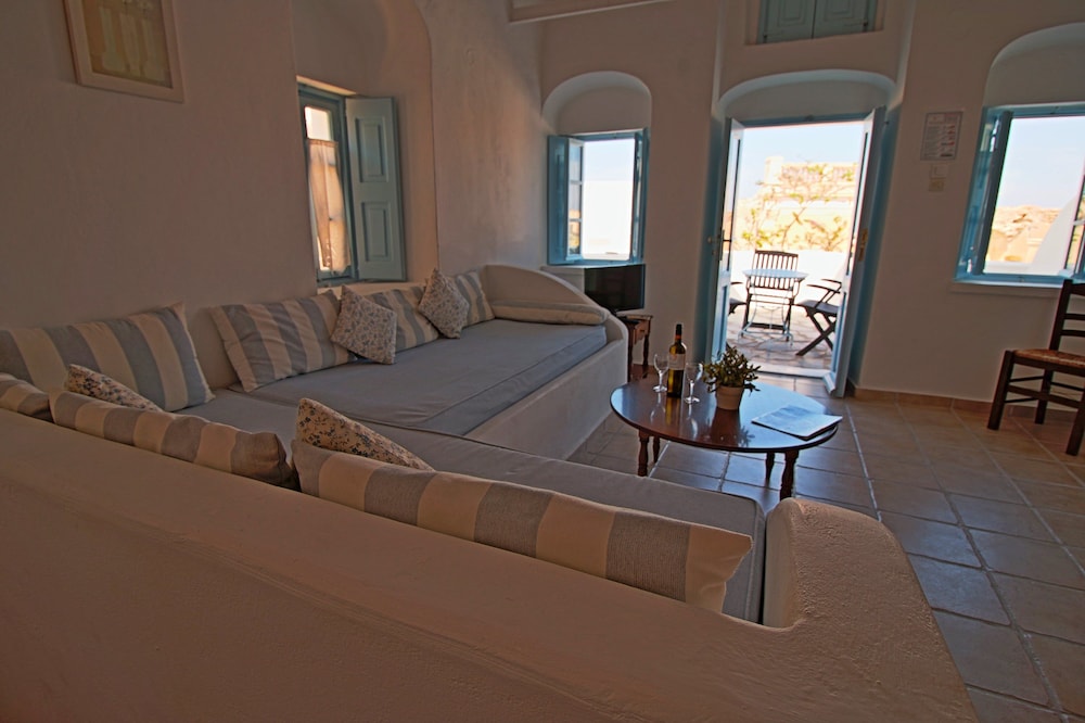 Aethrio Sunset Village Oia 61/87
