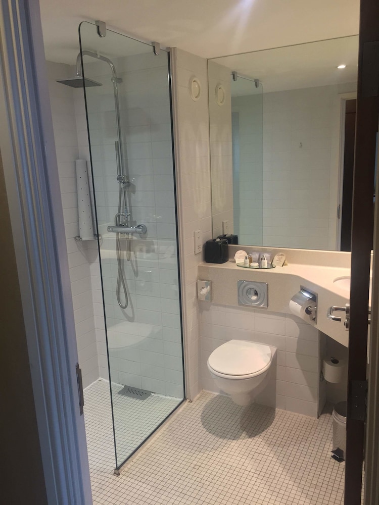 ALONA HOTEL 22/65