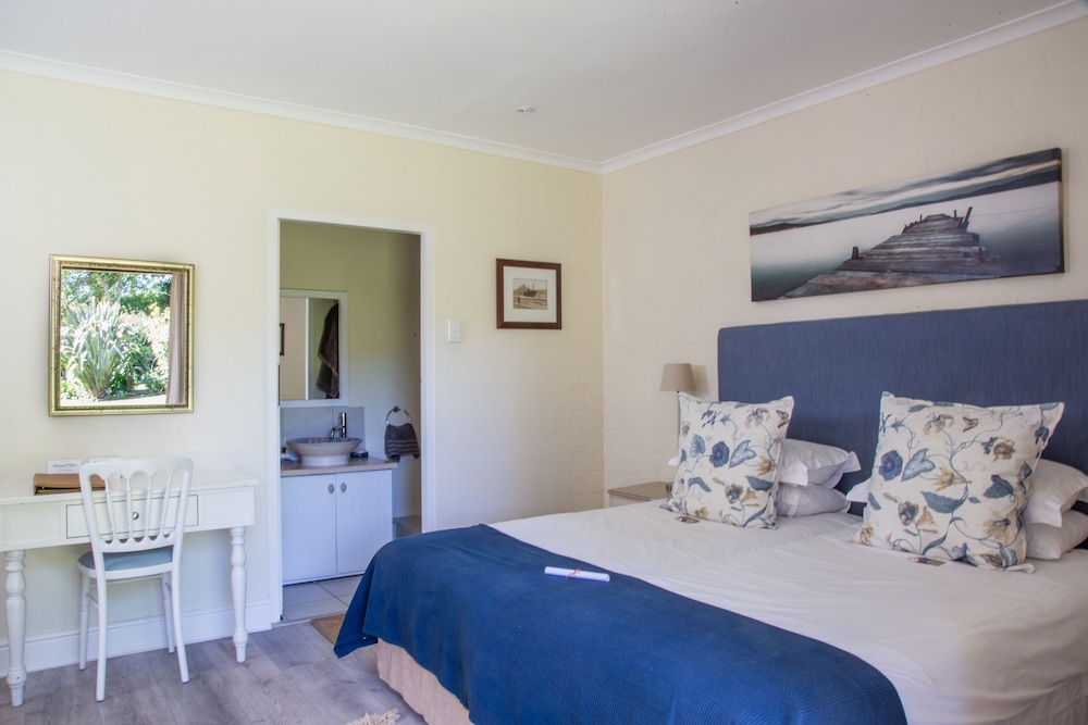 Summit Place Guesthouse 24/72