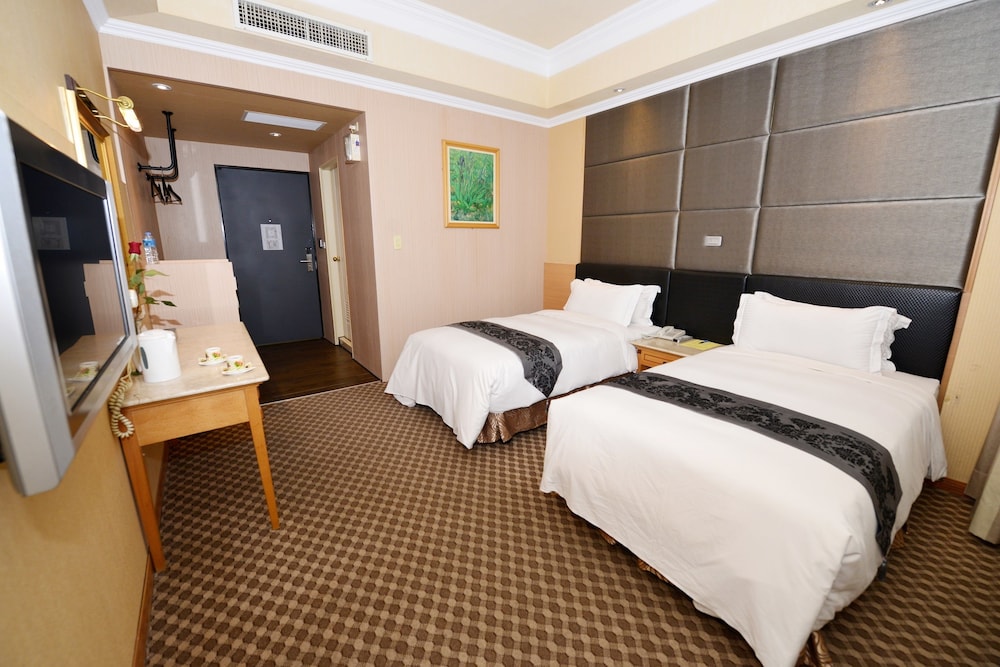 All Fun Business Hotel 17/46