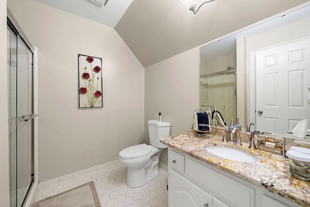 Pleasanton Courtyard Bed and Breakfast 44/49