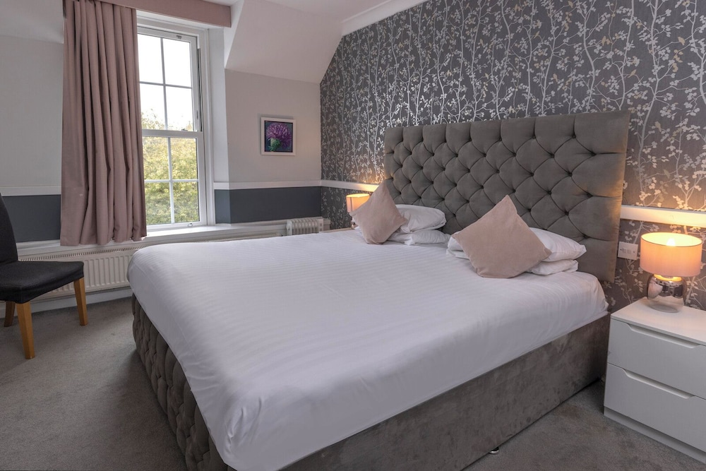 Superior, King Bed, Buchanan Arms Hotel & Leisure, Sure Hotel Collection 3/4