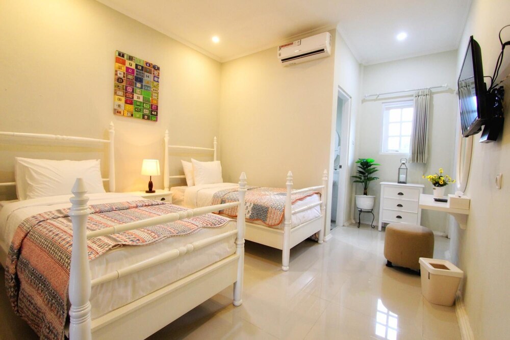 Omah Madam Bed & Breakfast 6/44