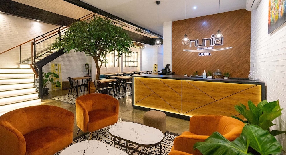 Nunia Tamansari Hotel 5/50