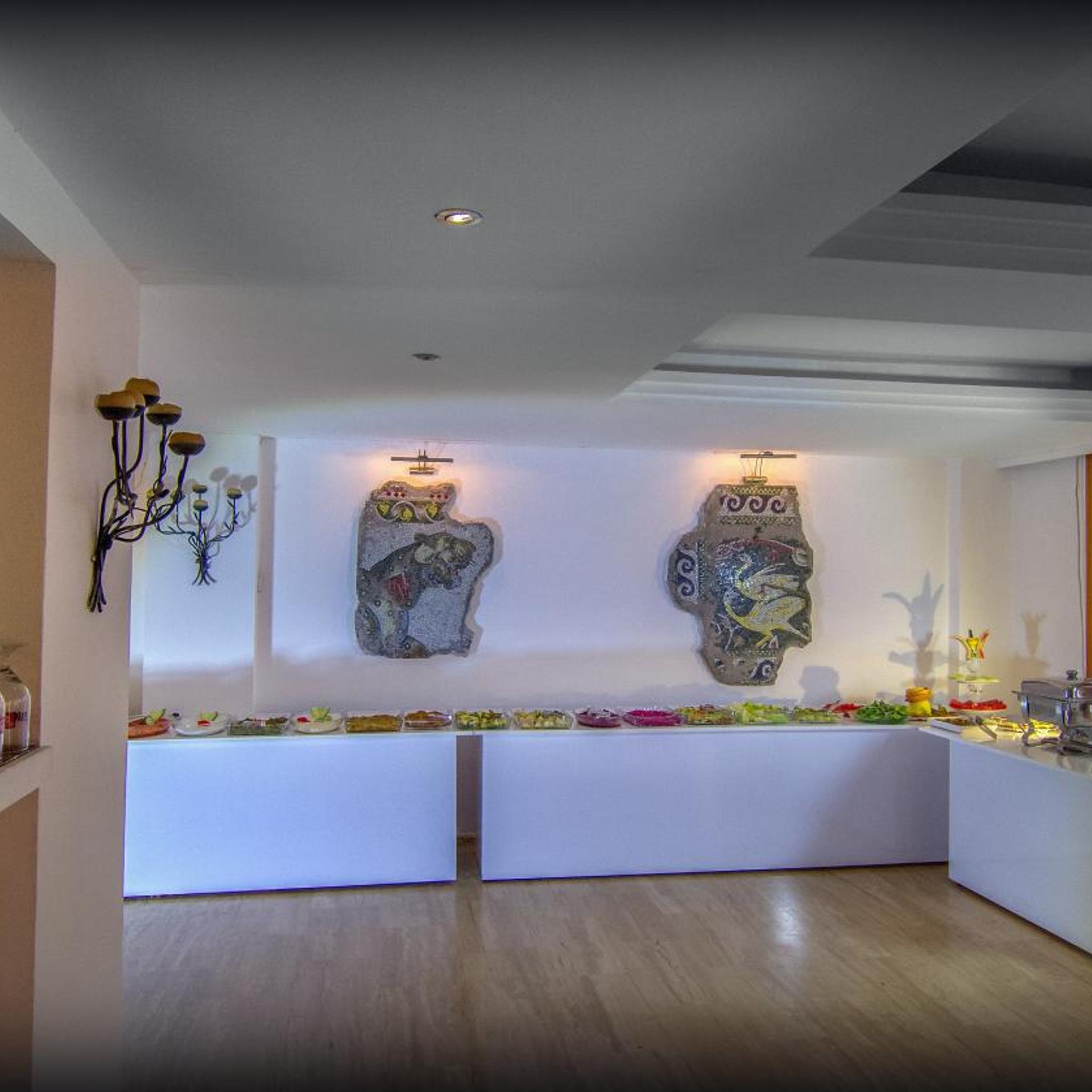 Korsan Ada Hotel 8/58