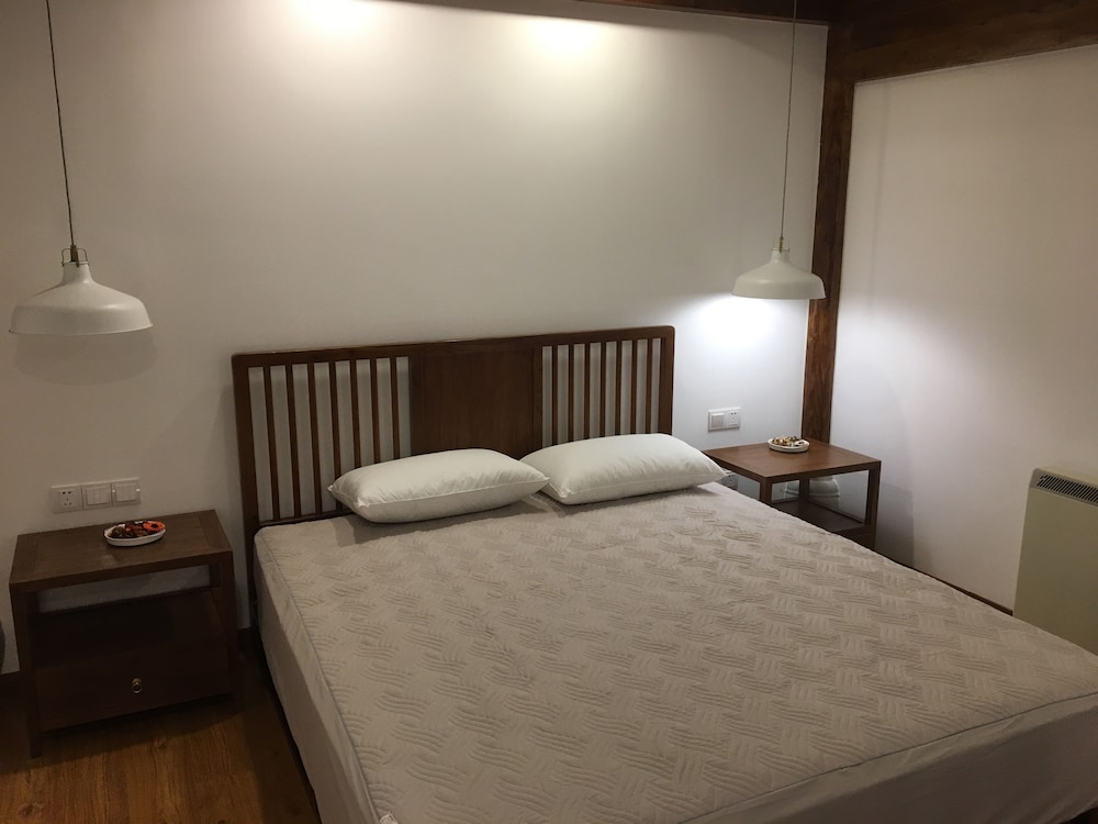 Beijing Downtown Travelotel 24/50