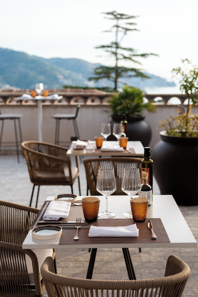 Hotel Villa Fiorita 48/66