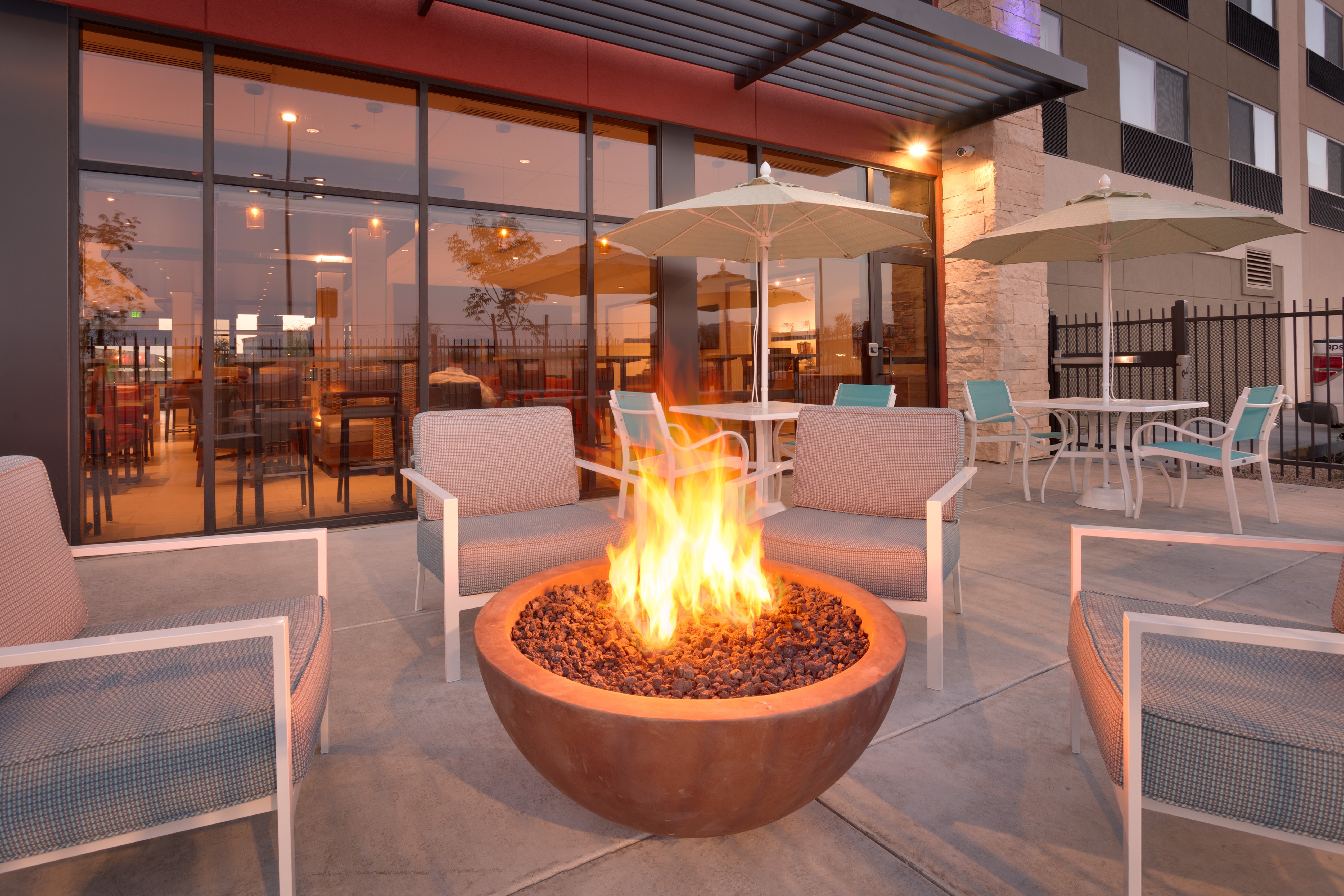 Holiday Inn Express Suites Phoenix West Buckeye 41/59