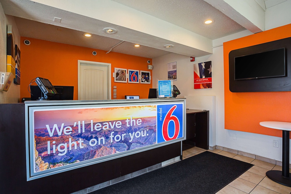 Motel6 Yuma, AZ - East 15/66