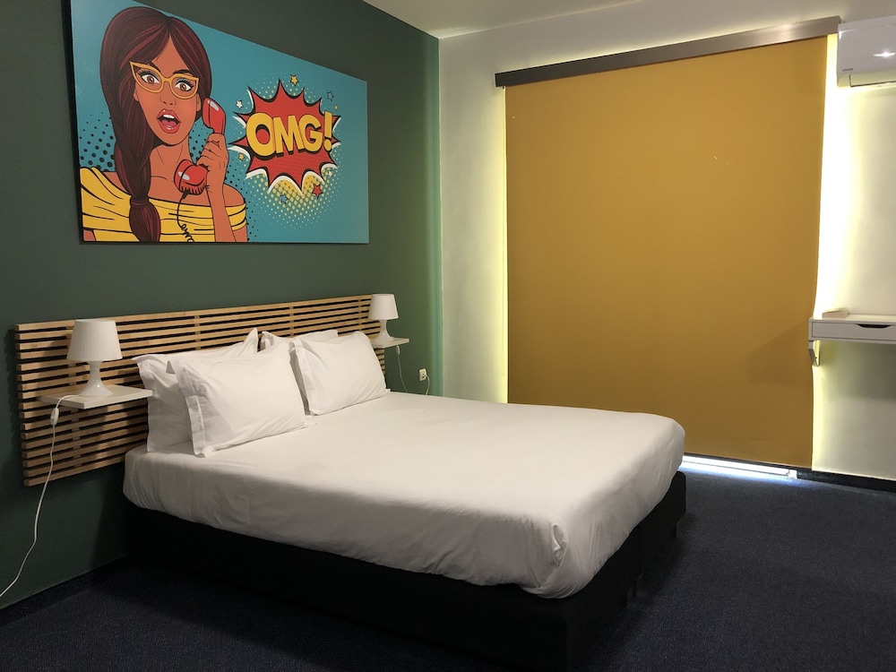 Connect Suites 15/48