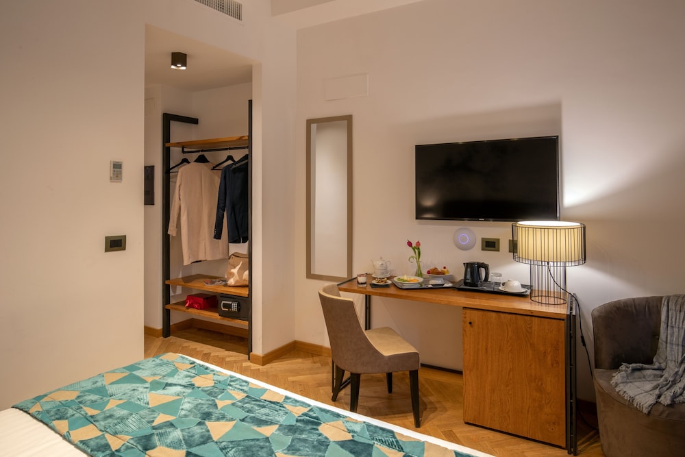 Navona Essence Hotel 59/67