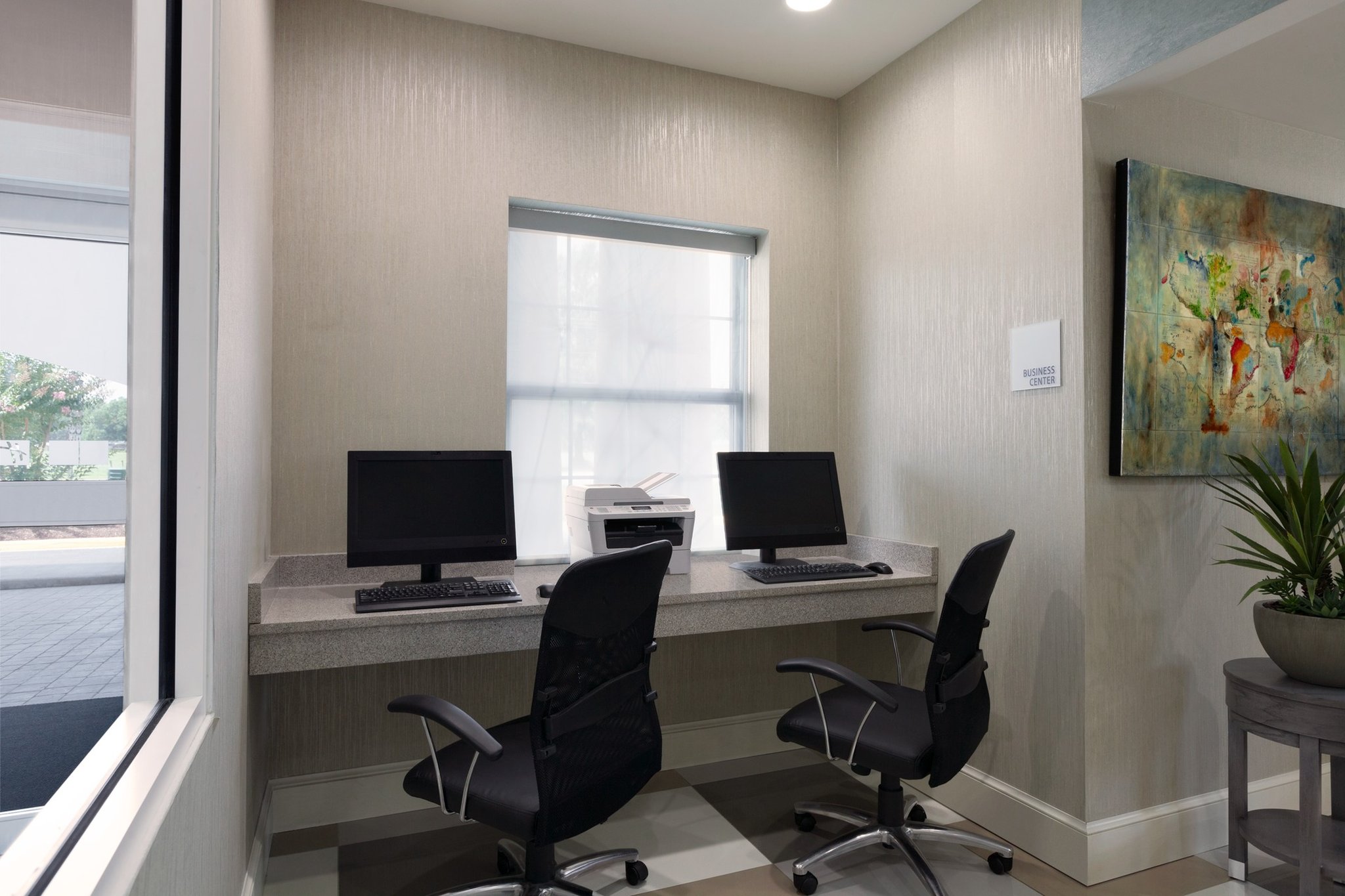 Holiday Inn Express Williamsburg North 62/71