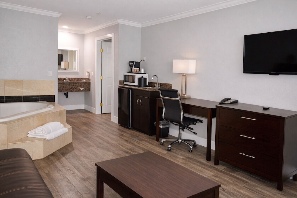 Fairview Inn And Suites Healdsburg 58/65