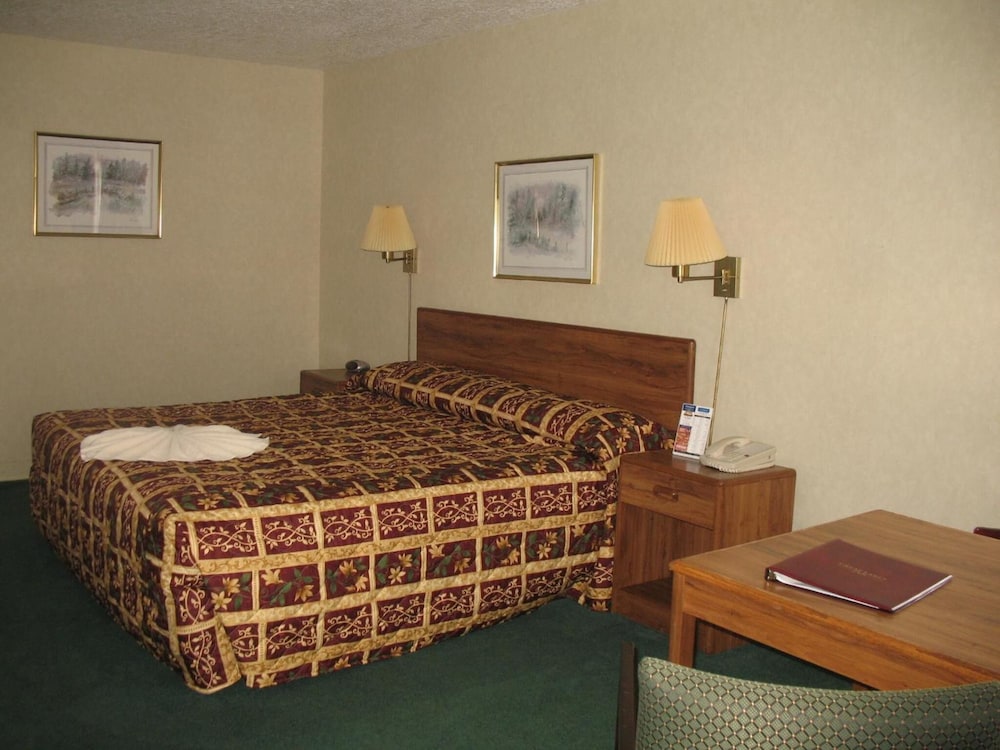 Great Lakes Inn 16/62