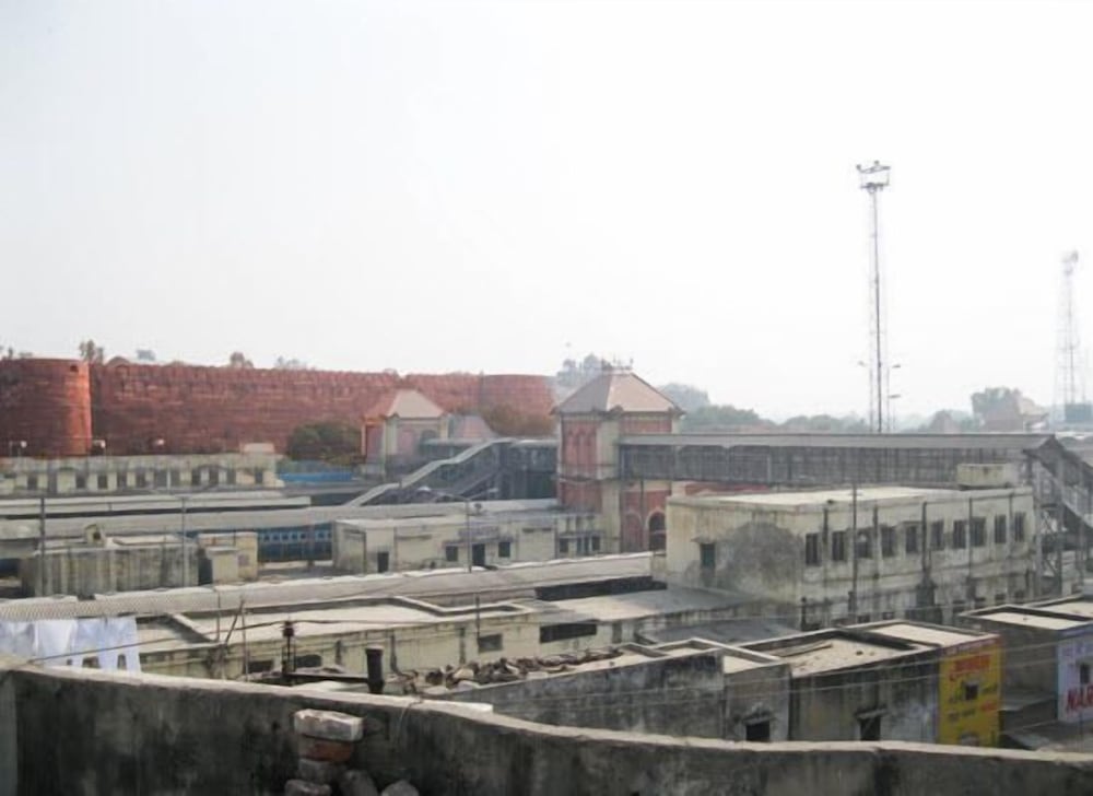 HOTEL AJAY INTERNATIONAL 41/46