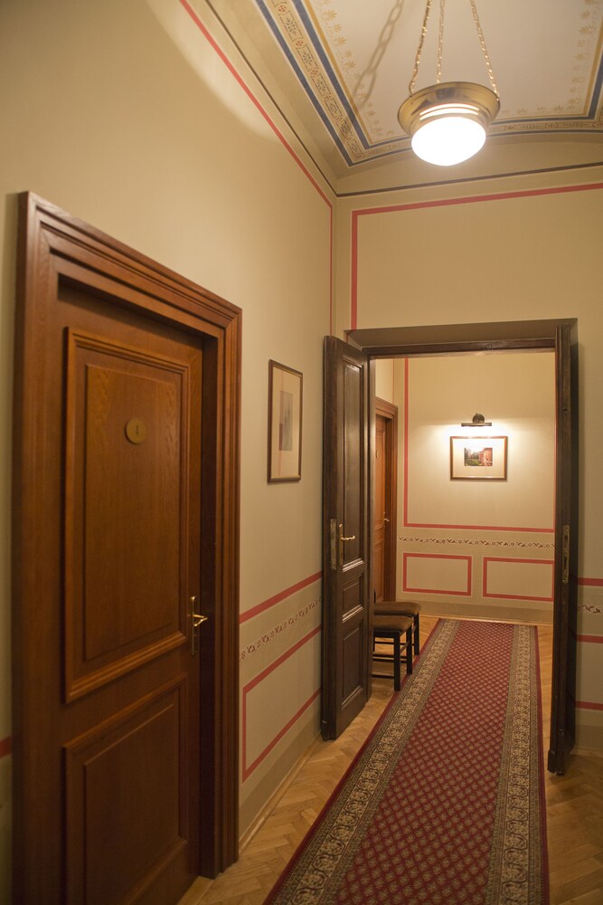APARTHOTEL BASZTOWA 47/60