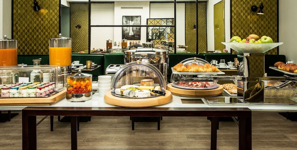 Hotel D Orsay 59/70