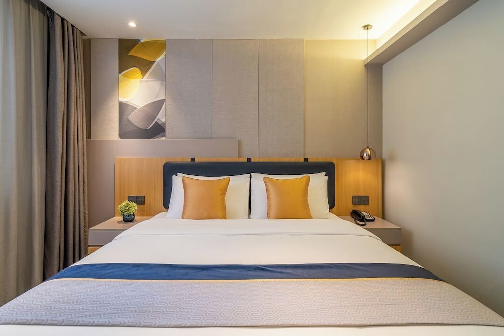 Home Inns Xiamen 12/33