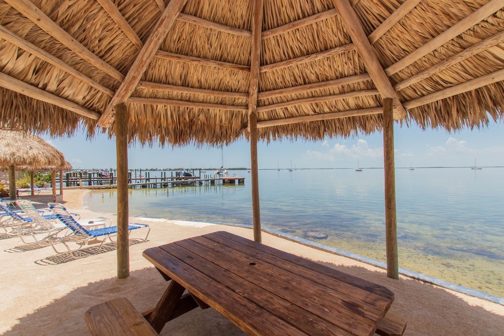 Sunset Cove Beach Resort 21/46