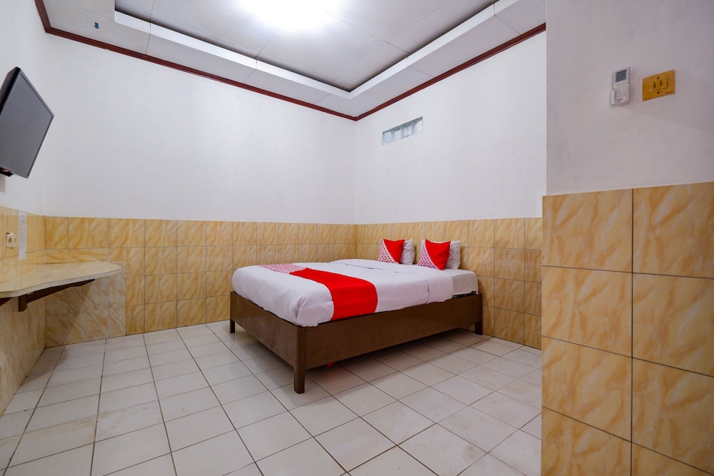 OYO 2855 Sartika Hotel Pati 20/42