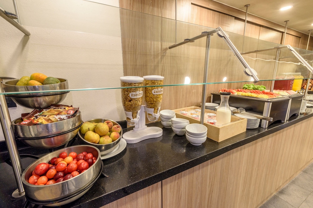 City Express Plus by Marriott Bogota Aeropuerto 37/62
