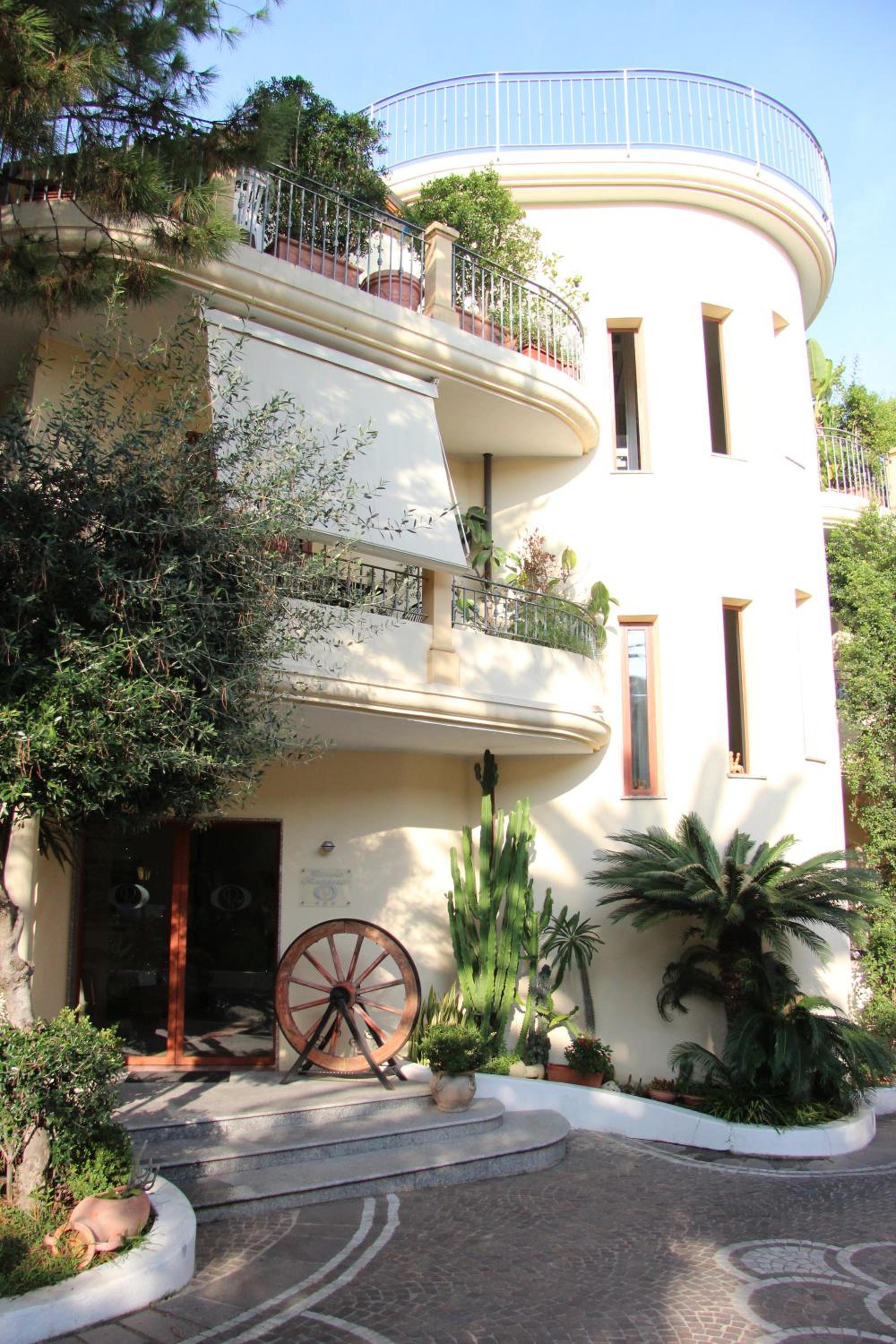 Hotel Piccolo 3/50