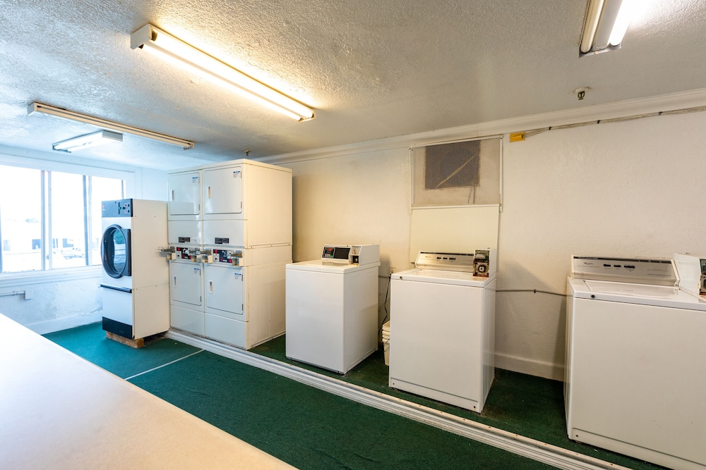 Grand Shores West 72/72