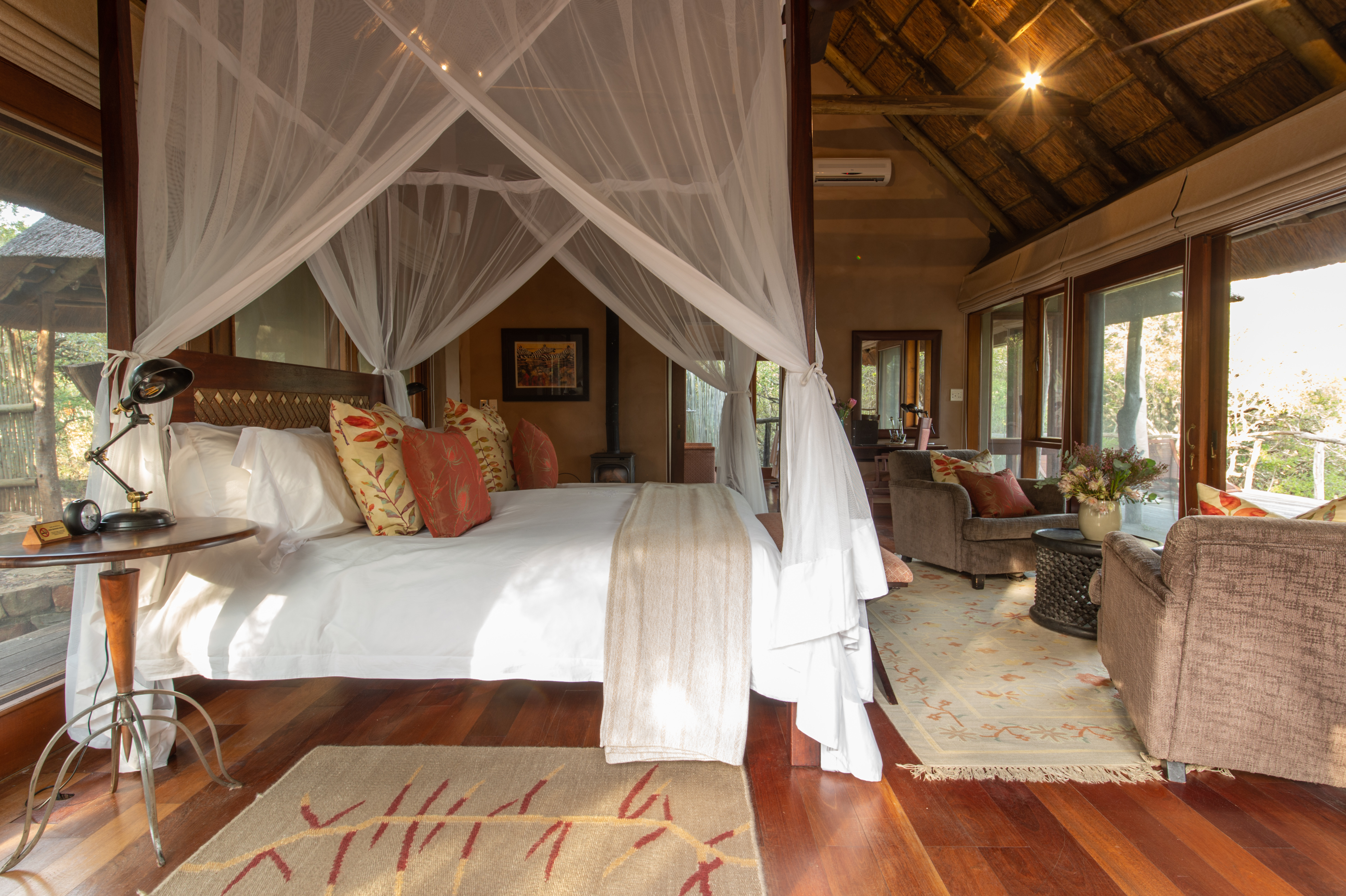 Lodge, Twin Beds