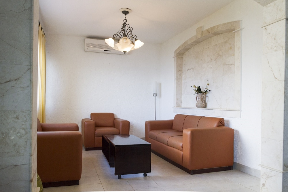 Las Gaviotas Hotel Suites 36/51