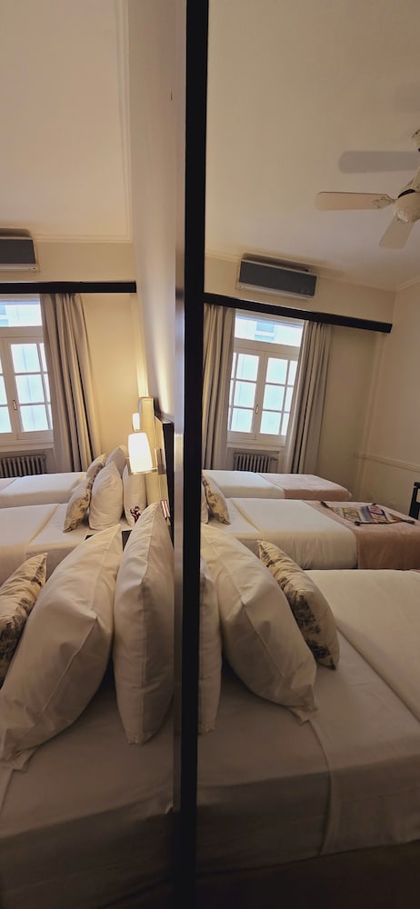 ULISES RECOLETA SUITES 26/64