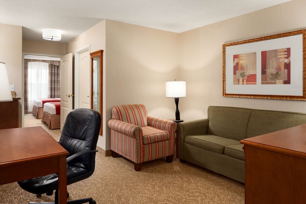 Country Inn & Suites by Radisson, Rossford - Toledo South 18/28